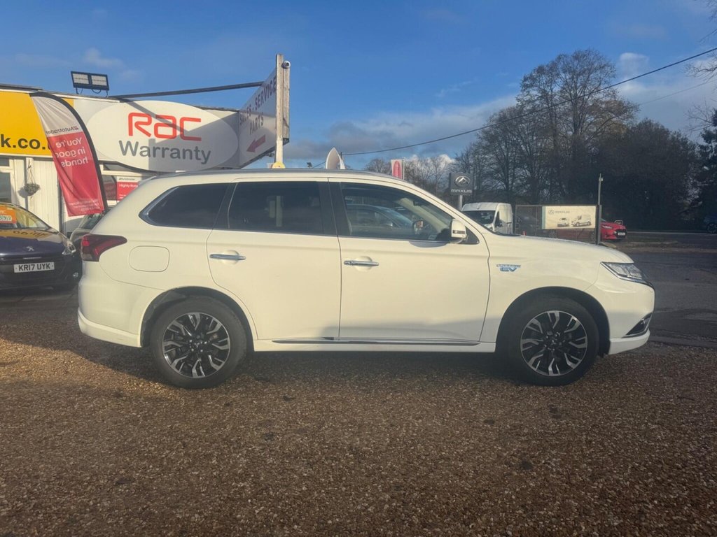 Used Mitsubishi Outlander 2016 for sale - 76784137: Photo 6