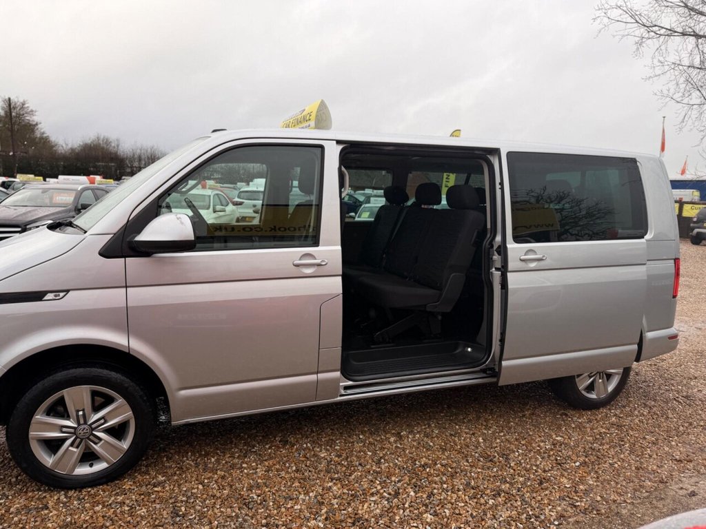 Used Volkswagen Transporter Shuttle 2020 for sale - 77319596: Photo 32