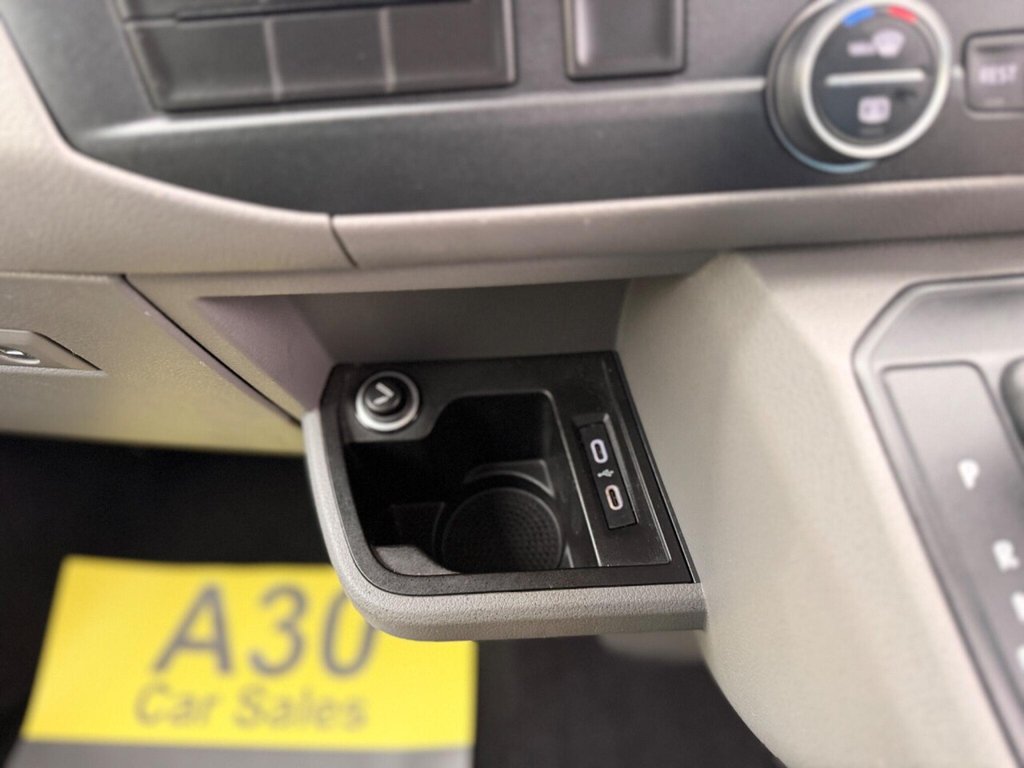 Used Volkswagen Transporter Shuttle 2020 for sale - 77319596: Photo 50