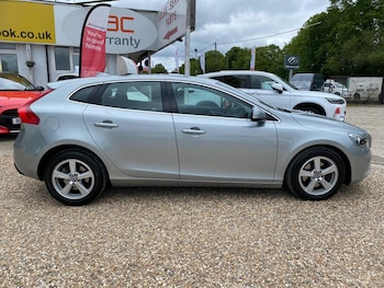 Used Volvo V40 2013 for sale - 78619694: Photo
