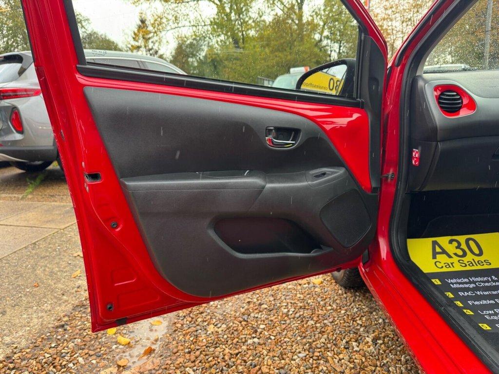 Used Toyota AYGO 2020 for sale - 76430393: Photo 33