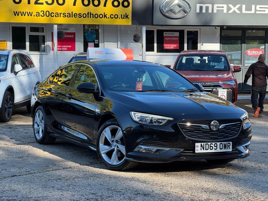 Used Vauxhall Insignia 2020 for sale - 76285337: Photo 3