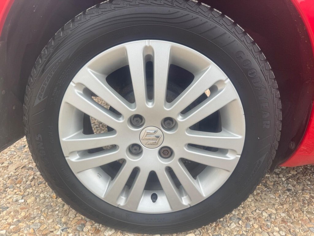 Used Suzuki Splash 2014 for sale - 76304124: Photo 12