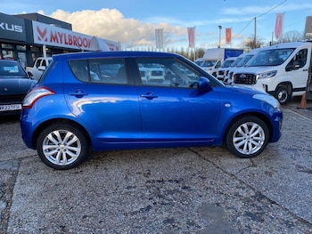 Used Suzuki Swift 2015 for sale - 77369751: Photo