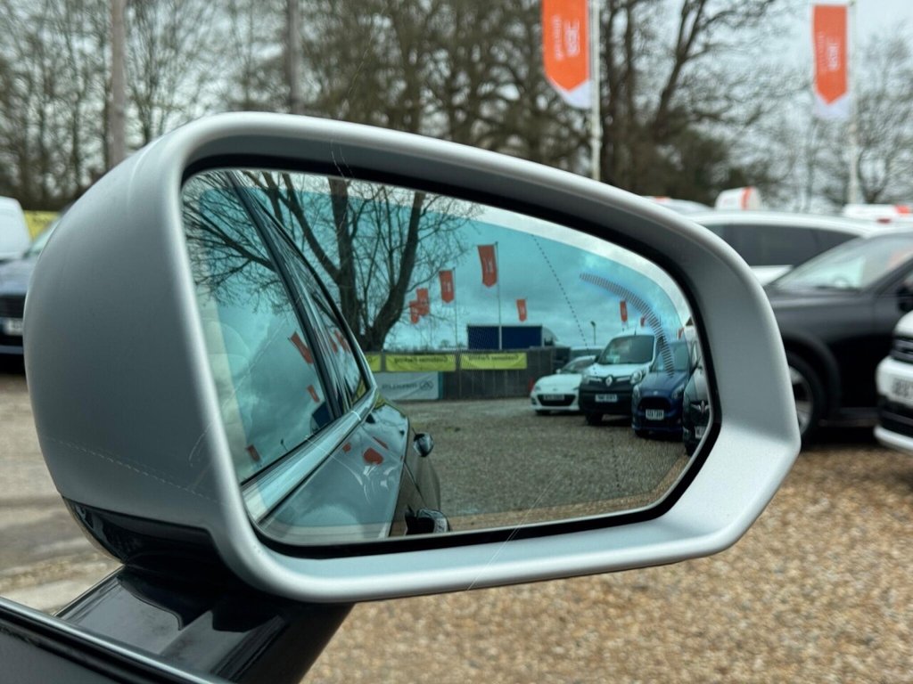 Used Volvo S90 2017 for sale - 77636757: Photo 25