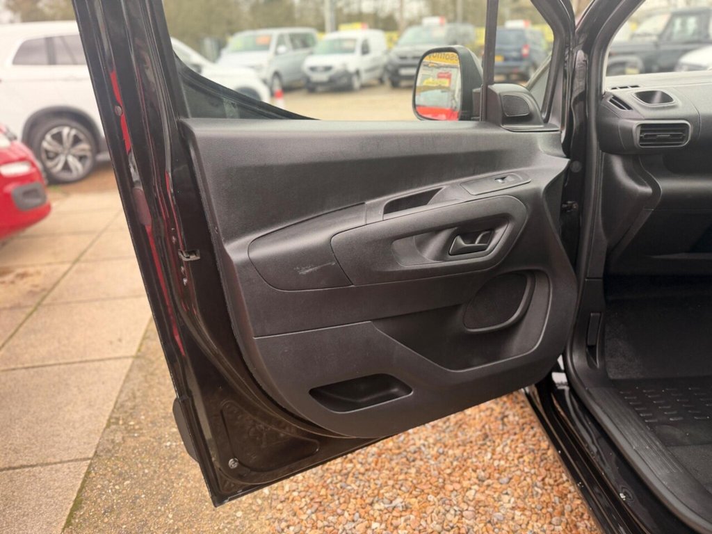 Used Citroen Berlingo 2021 for sale - 77384373: Photo 34