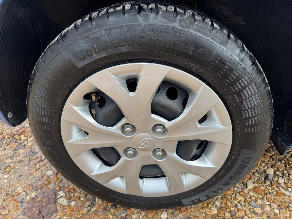 Used Hyundai i10 2017 for sale - 76496510: Photo 22