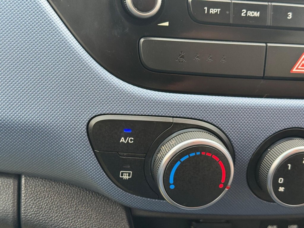 Used Hyundai i10 2017 for sale - 76496510: Photo 43