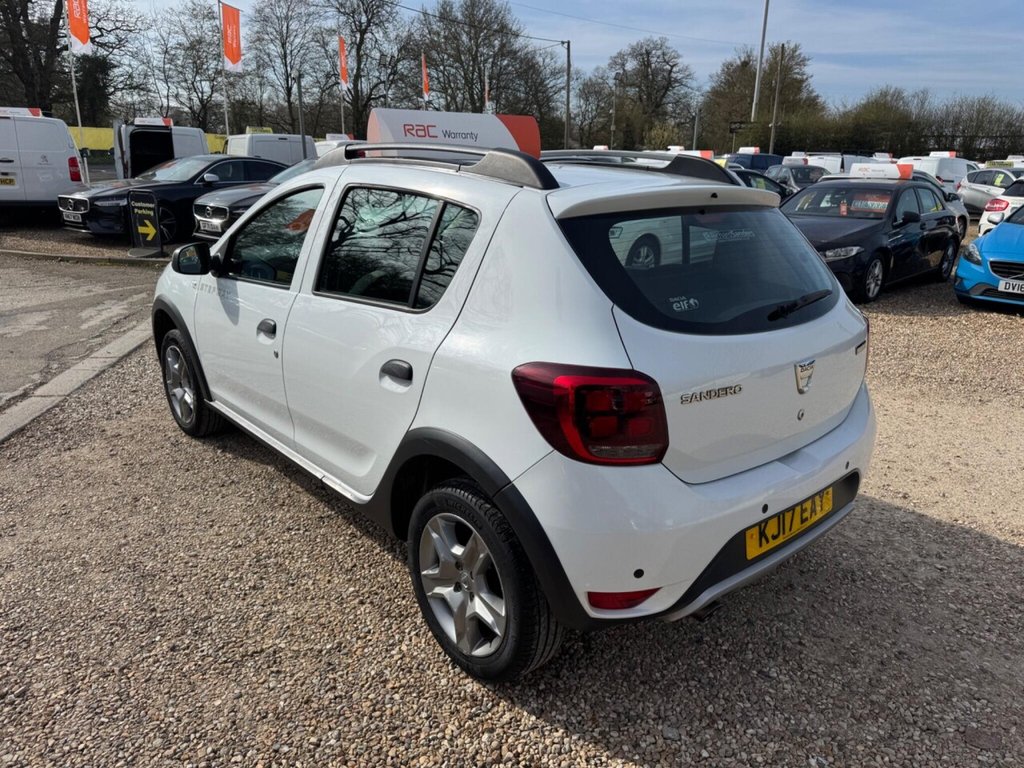 Used Dacia Sandero Stepway 2017 for sale - 77967290: Photo 18