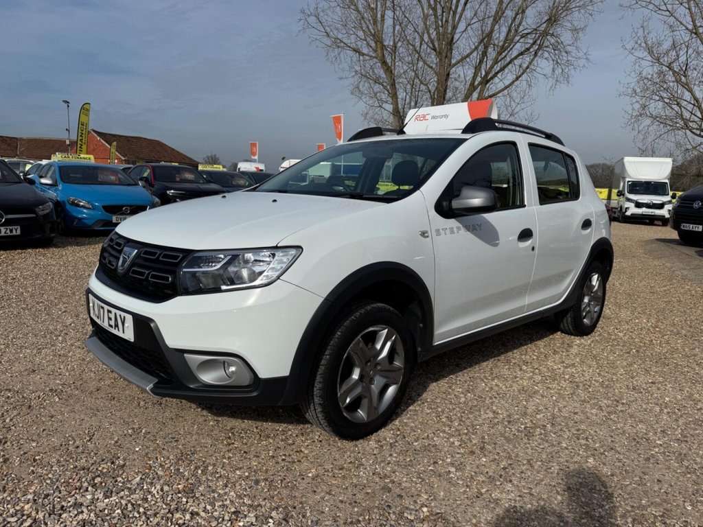 Used Dacia Sandero Stepway 2017 for sale - 77967290: Photo 3