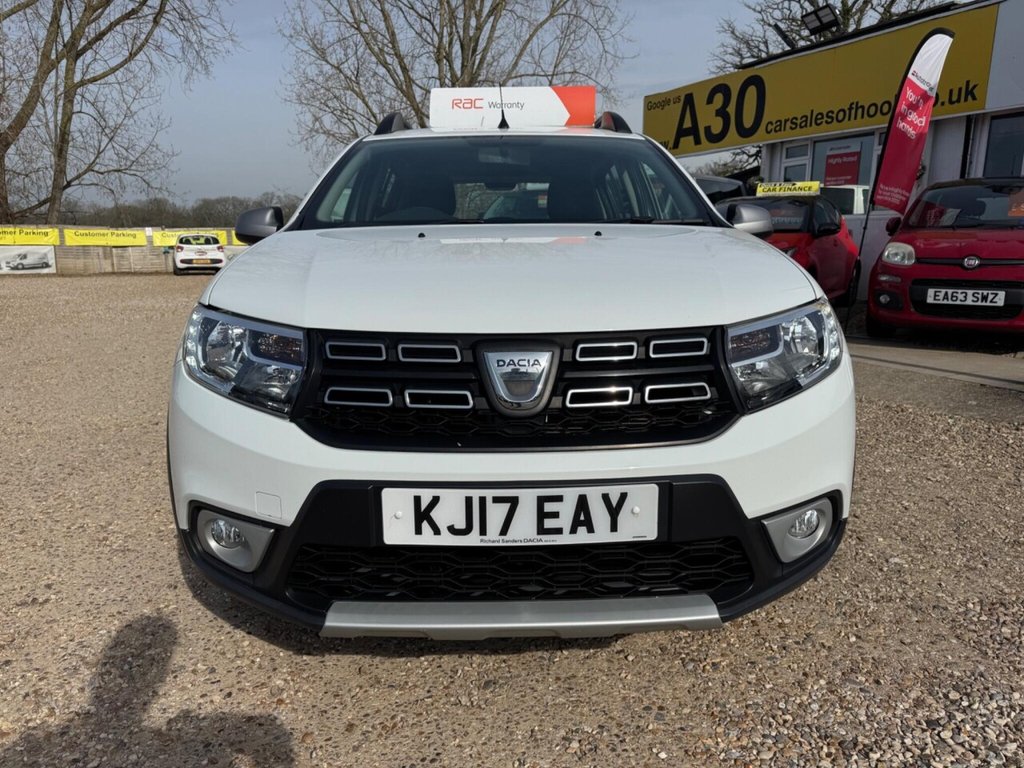 Used Dacia Sandero Stepway 2017 for sale - 77967290: Photo 8