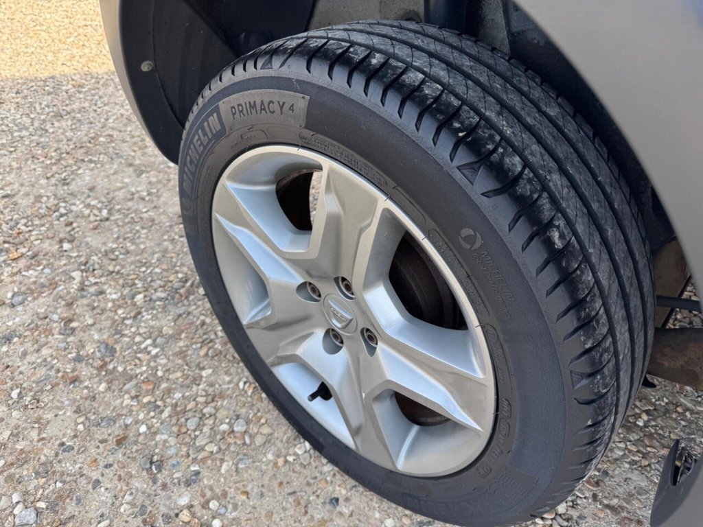 Used Dacia Sandero Stepway 2017 for sale - 77967290: Photo 9