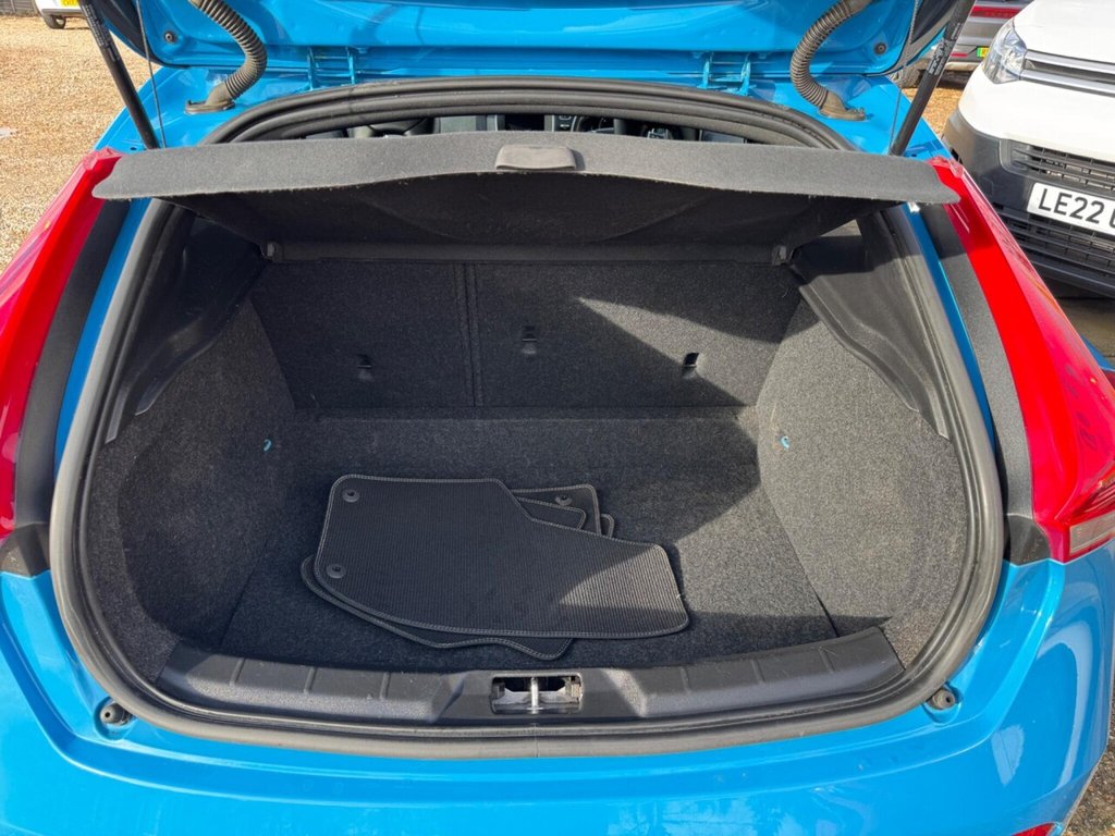 Used Volvo V40 2016 for sale - 77499344: Photo 19