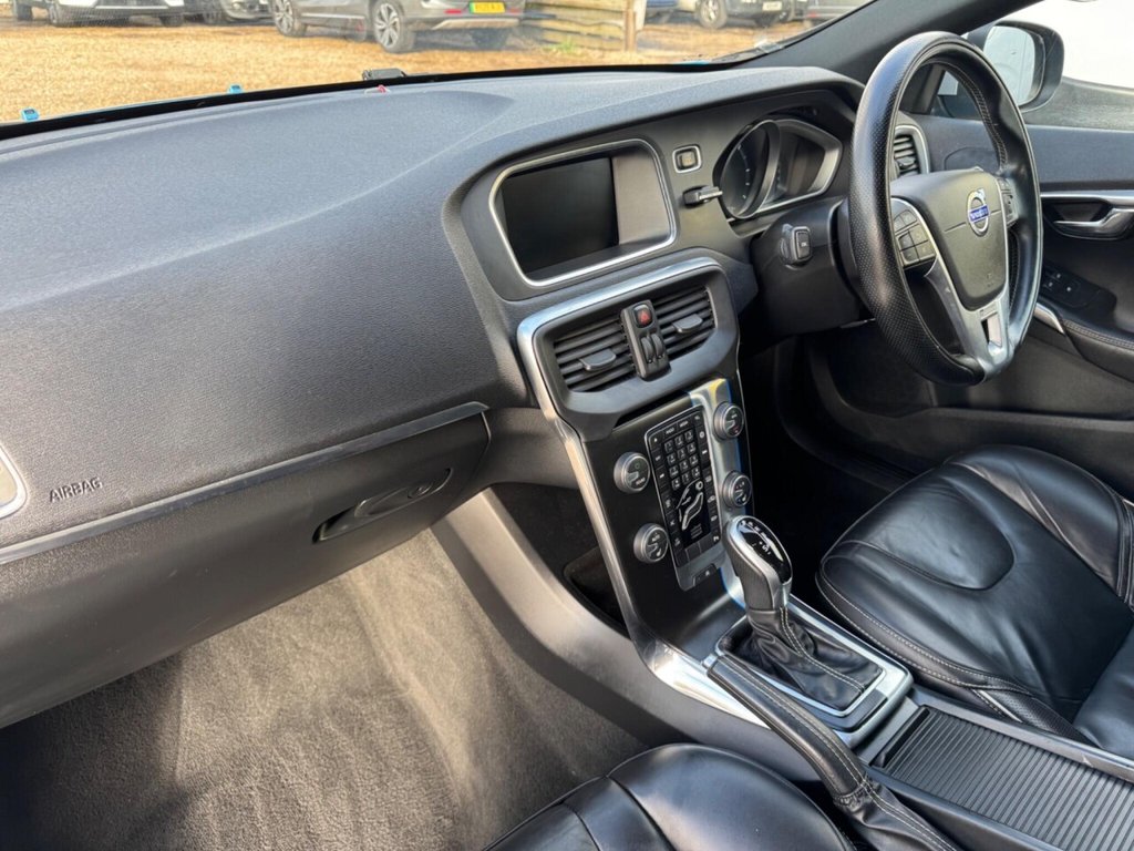 Used Volvo V40 2016 for sale - 77499344: Photo 38