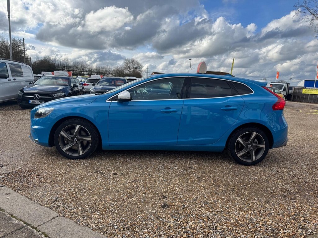 Used Volvo V40 2016 for sale - 77499344: Photo 7