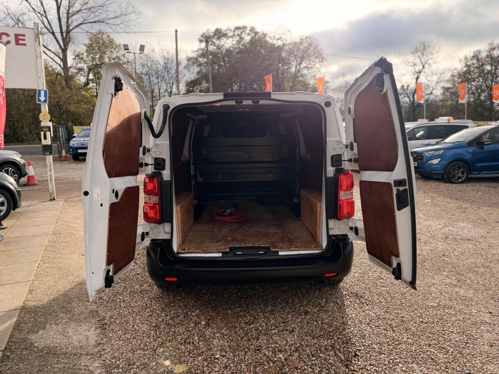 Used Citroen Dispatch 2022 for sale - 76632370: Photo 29