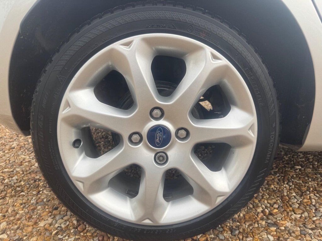 Used Ford Fiesta 2012 for sale - 76482320: Photo 11