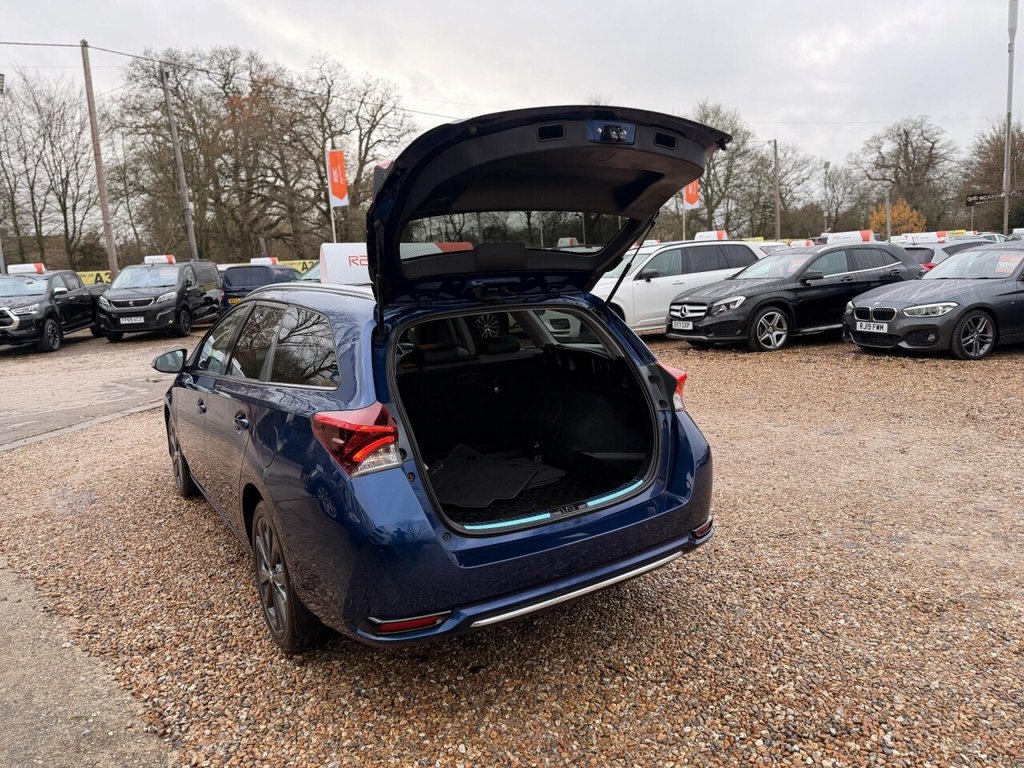 Used Toyota Auris 2015 for sale - 76923593: Photo 28
