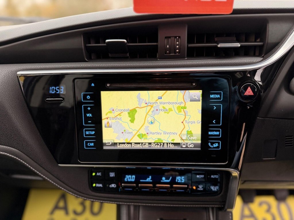 Used Toyota Auris 2015 for sale - 76923593: Photo 42