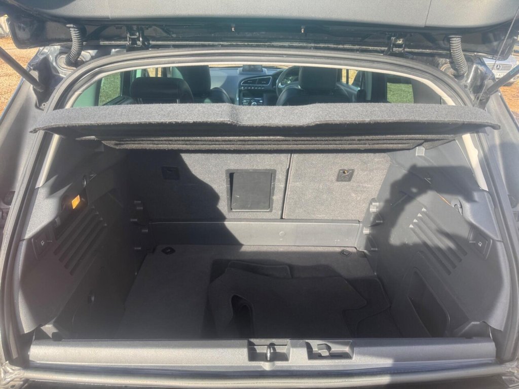 Used Peugeot 3008 2015 for sale - 76570496: Photo 37