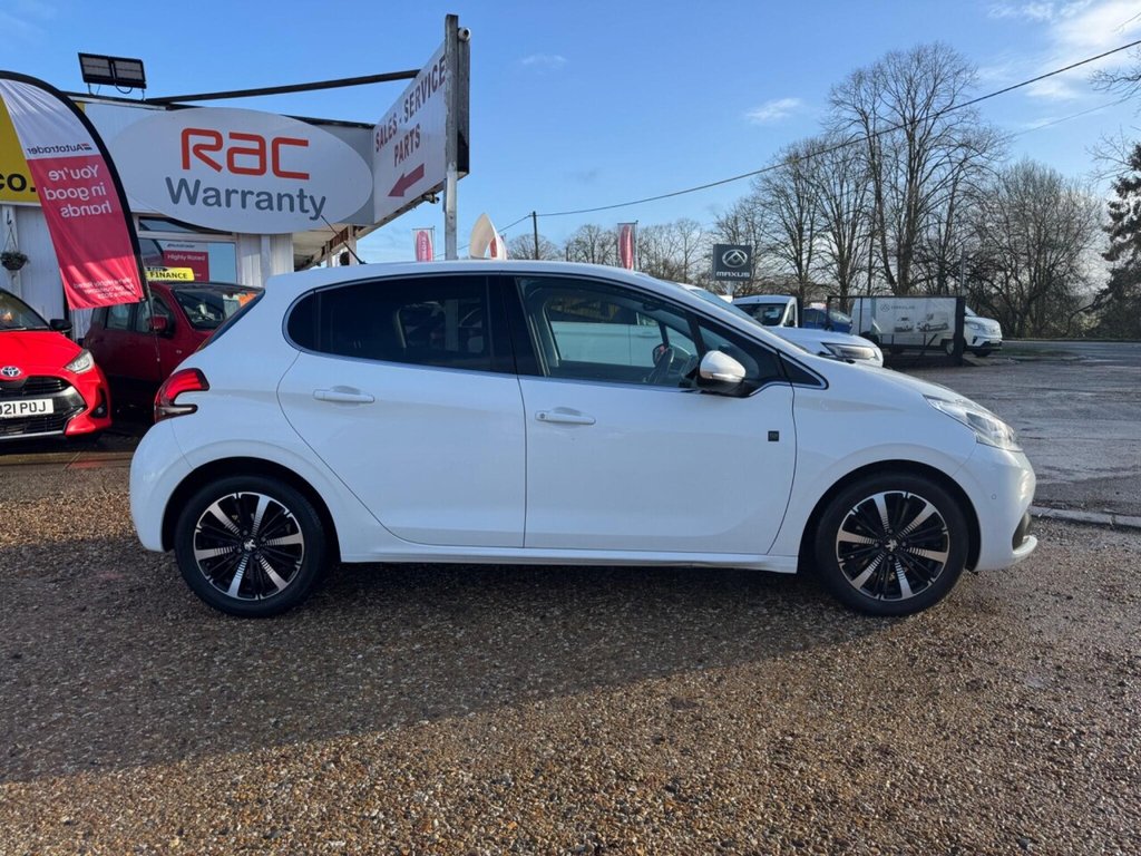Used Peugeot 208 2019 for sale - 77384362: Photo 10