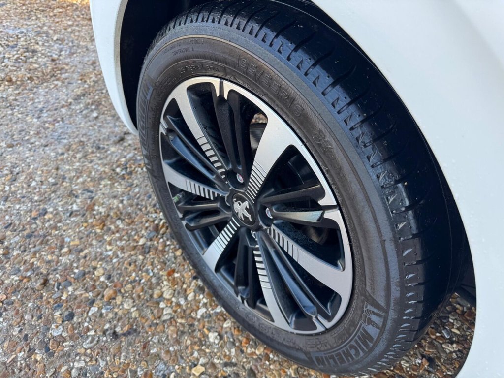 Used Peugeot 208 2019 for sale - 77384362: Photo 14