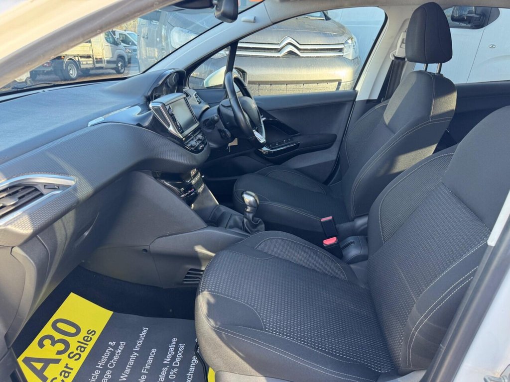 Used Peugeot 208 2019 for sale - 77384362: Photo 38