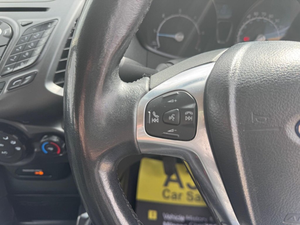 Used Ford Ecosport 2015 for sale - 78069155: Photo 32