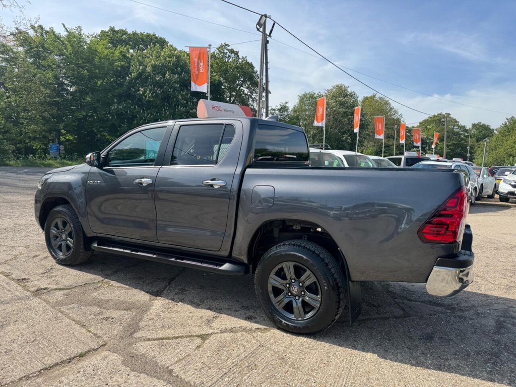 Used Toyota Hilux 2022 for sale - 76285268: Photo 11