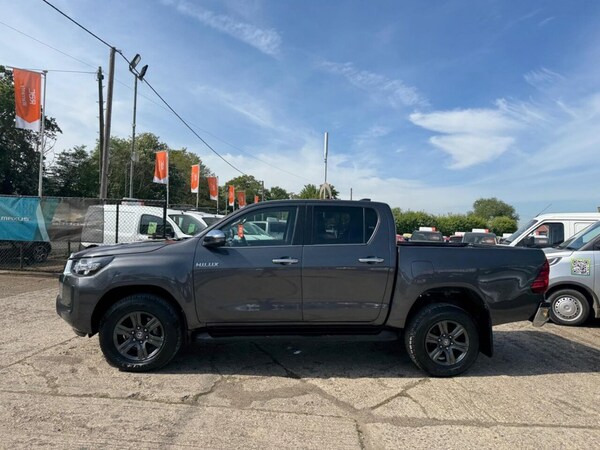 Used Toyota Hilux 2022 for sale - 76285268: Photo 18