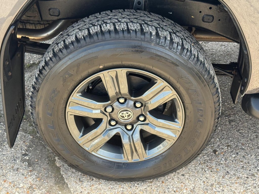 Used Toyota Hilux 2022 for sale - 76285268: Photo 24