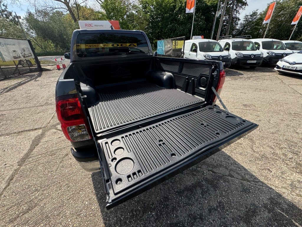 Used Toyota Hilux 2022 for sale - 76285268: Photo 37