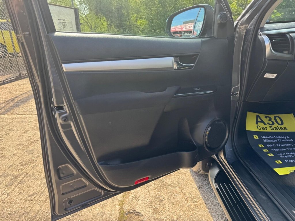 Used Toyota Hilux 2022 for sale - 76285268: Photo 43