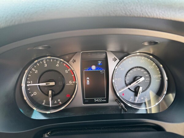 Used Toyota Hilux 2022 for sale - 76285268: Photo 49