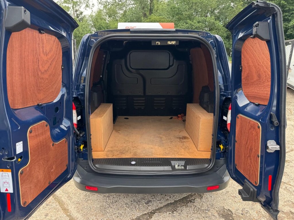 Used Ford Transit Courier 2022 for sale - 76285269: Photo 32