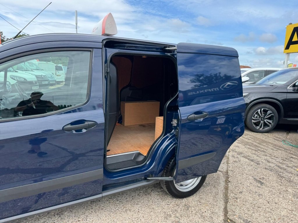 Used Ford Transit Courier 2022 for sale - 76285269: Photo 33