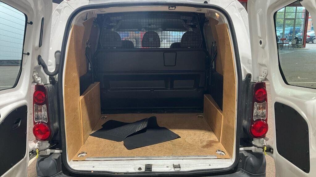 Used Peugeot Partner 2016 for sale - 76470244: Photo 13