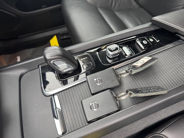 Used Volvo XC60 2020 for sale - 76285315: Photo 49