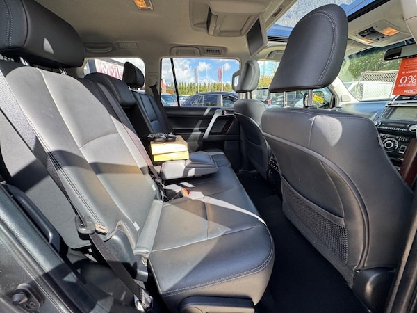 Used Toyota Landcruiser 2017 for sale - 76285305: Photo 35