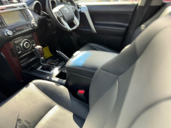 Used Toyota Landcruiser 2017 for sale - 76285305: Photo 44