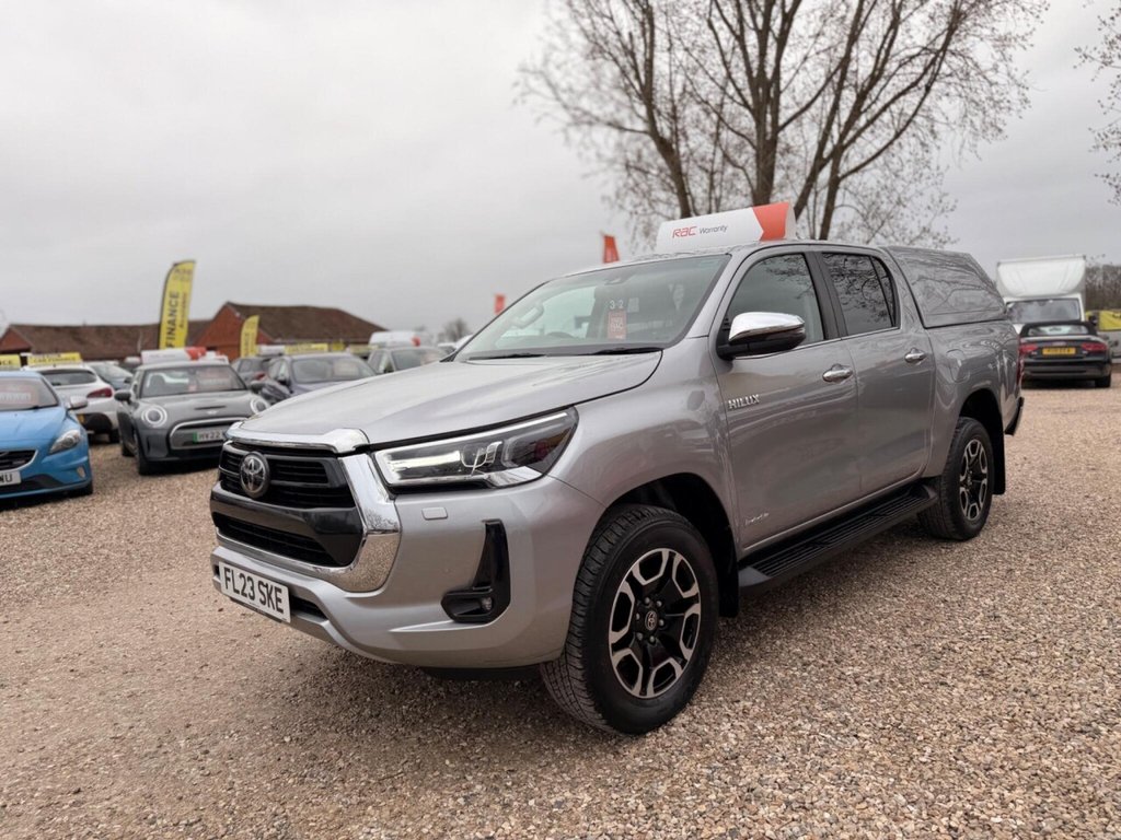 Used Toyota Hilux 2023 for sale - 77850445: Photo 12