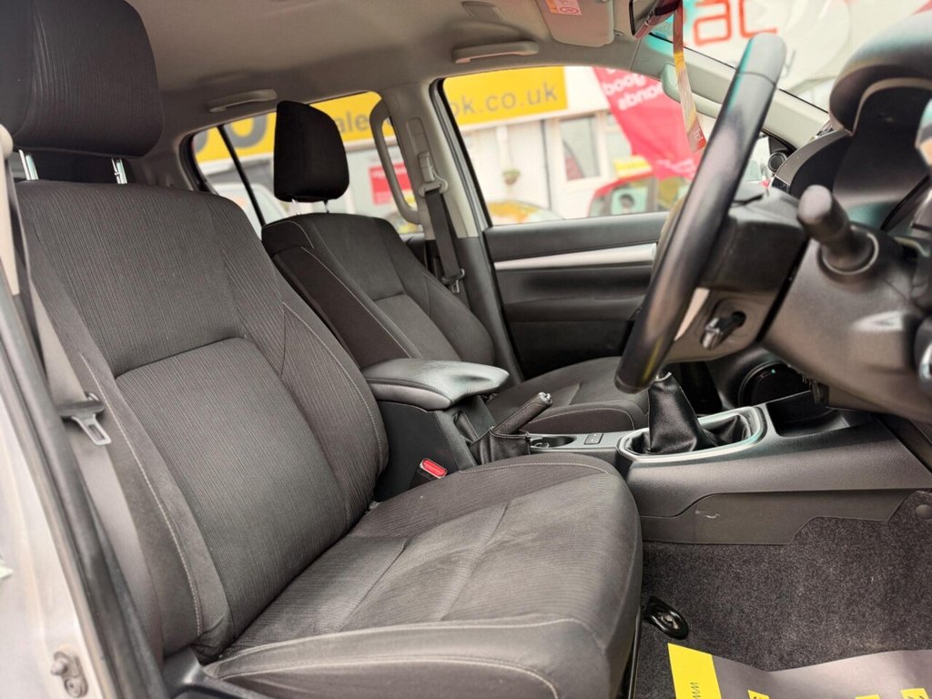 Used Toyota Hilux 2023 for sale - 77850445: Photo 20