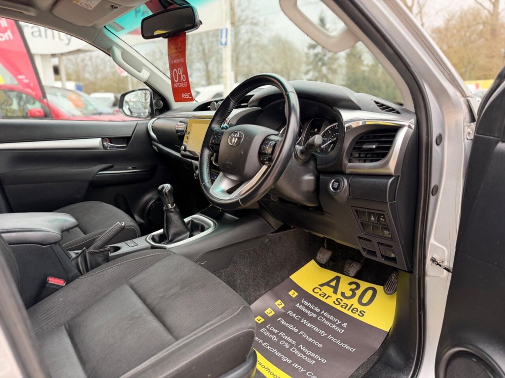 Used Toyota Hilux 2023 for sale - 77850445: Photo 21