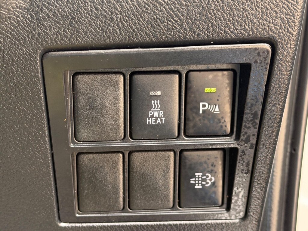 Used Toyota Hilux 2023 for sale - 77850445: Photo 25