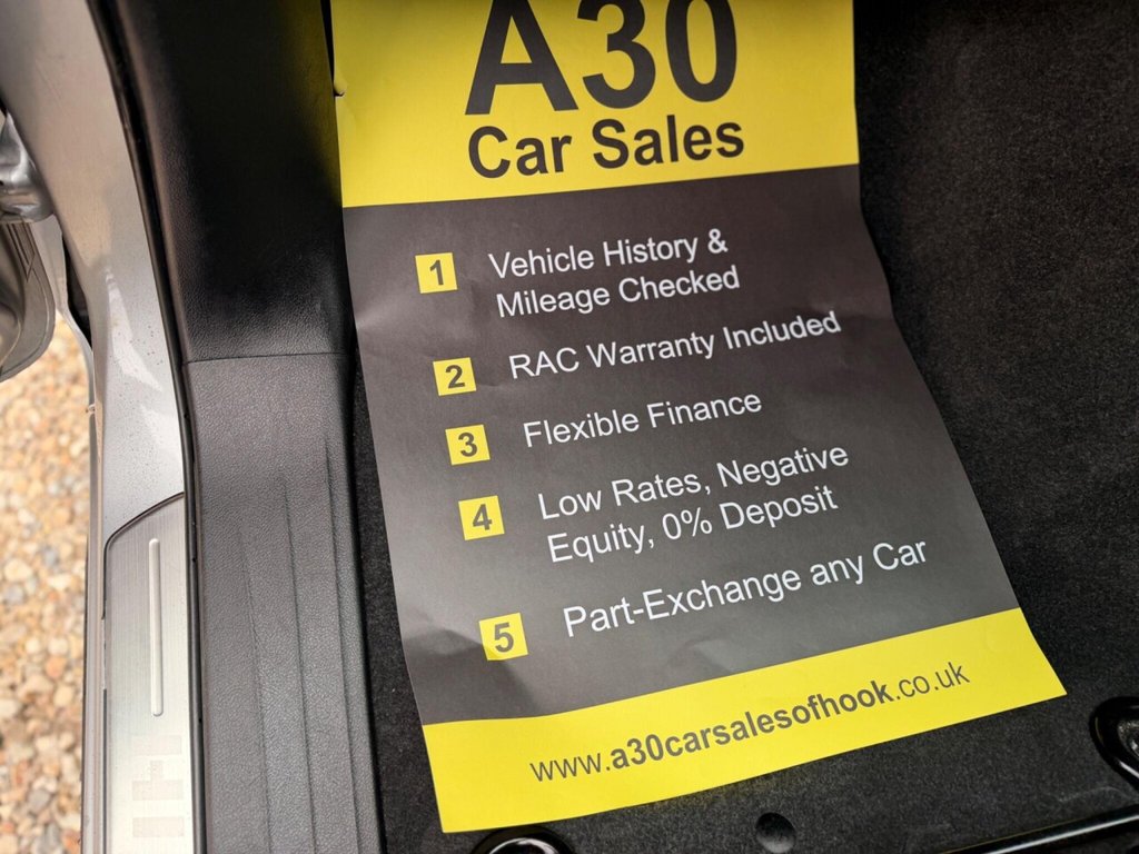 Used Toyota Hilux 2023 for sale - 77850445: Photo 50