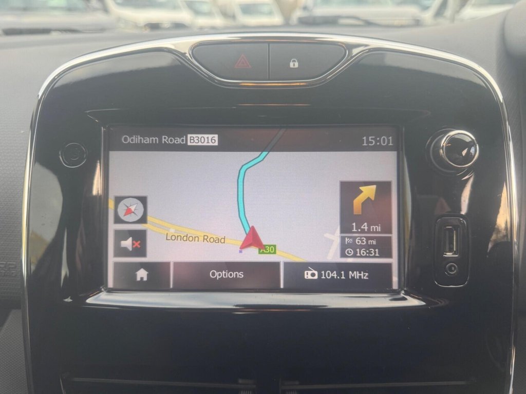 Used Renault Clio 2015 for sale - 76617567: Photo 28