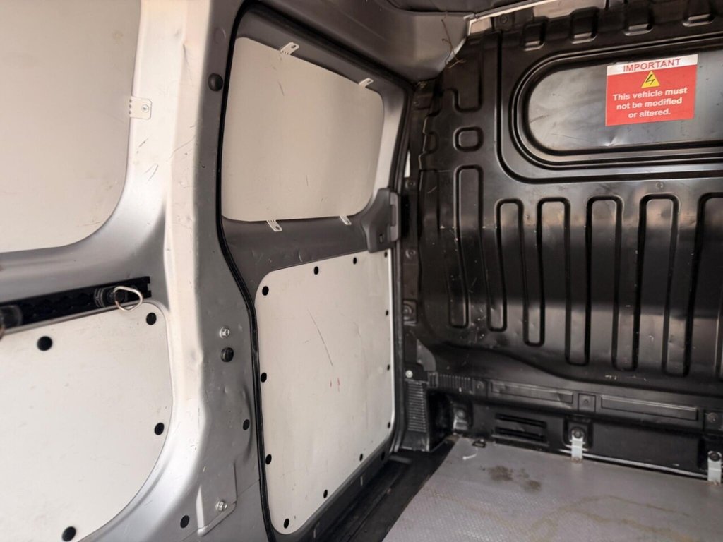 Used Nissan e-NV200 2019 for sale - 77608892: Photo 35