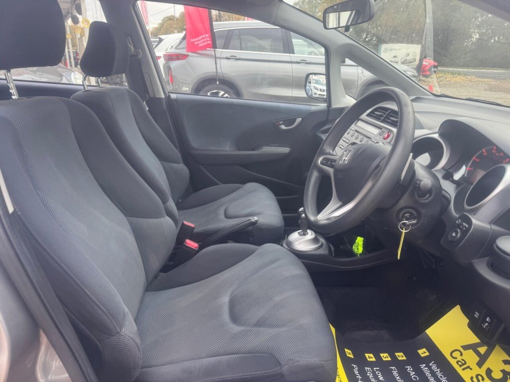 Used Honda Jazz 2009 for sale - 76496650: Photo 21