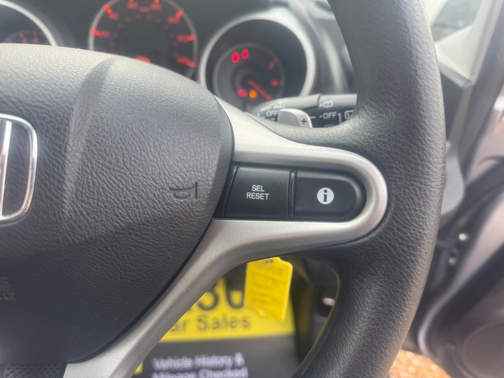 Used Honda Jazz 2009 for sale - 76496650: Photo 22