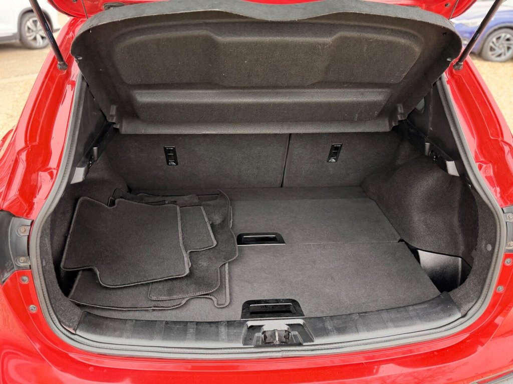 Used Nissan Qashqai 2017 for sale - 77780734: Photo 32